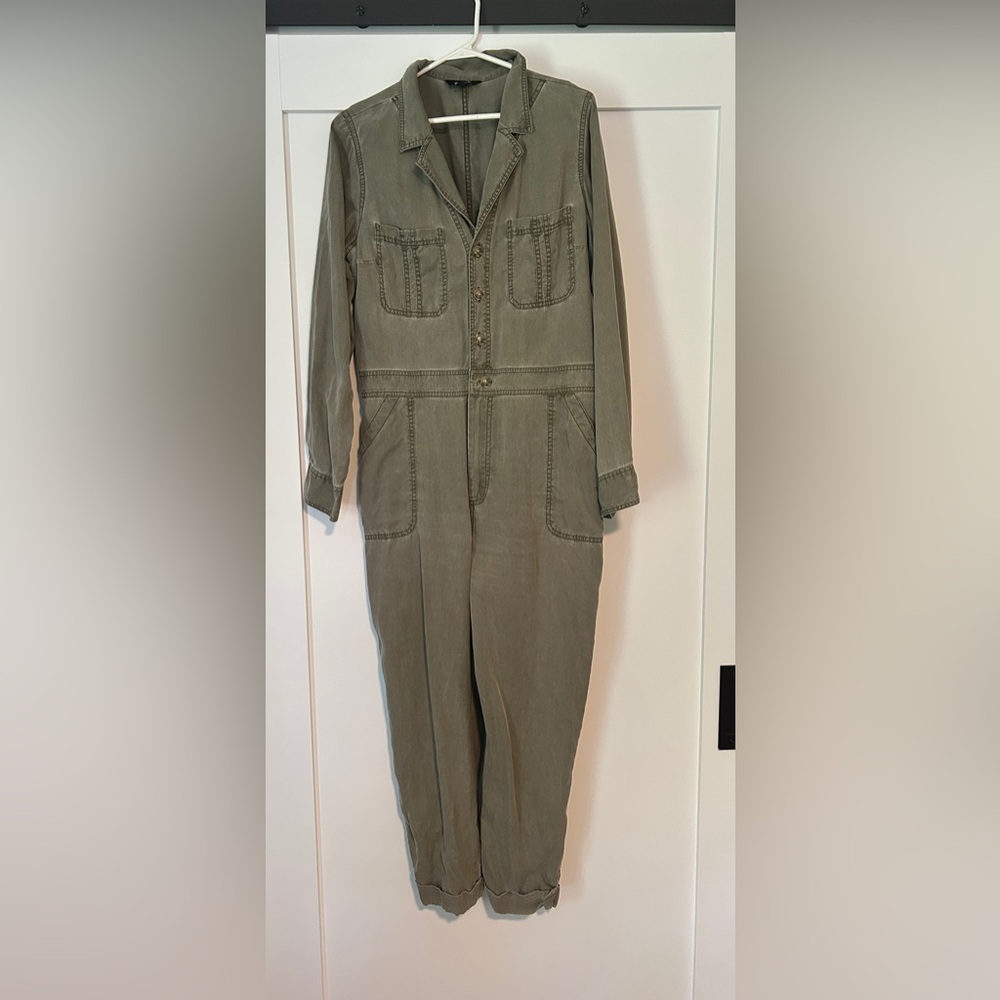 Express Green Utility Jumpsuit with Collared Neckline